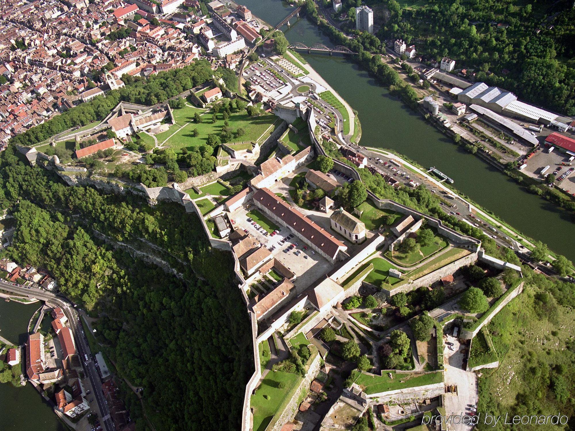 Mercure Besancon Parc Micaud - Hotel & Bar Esterno foto