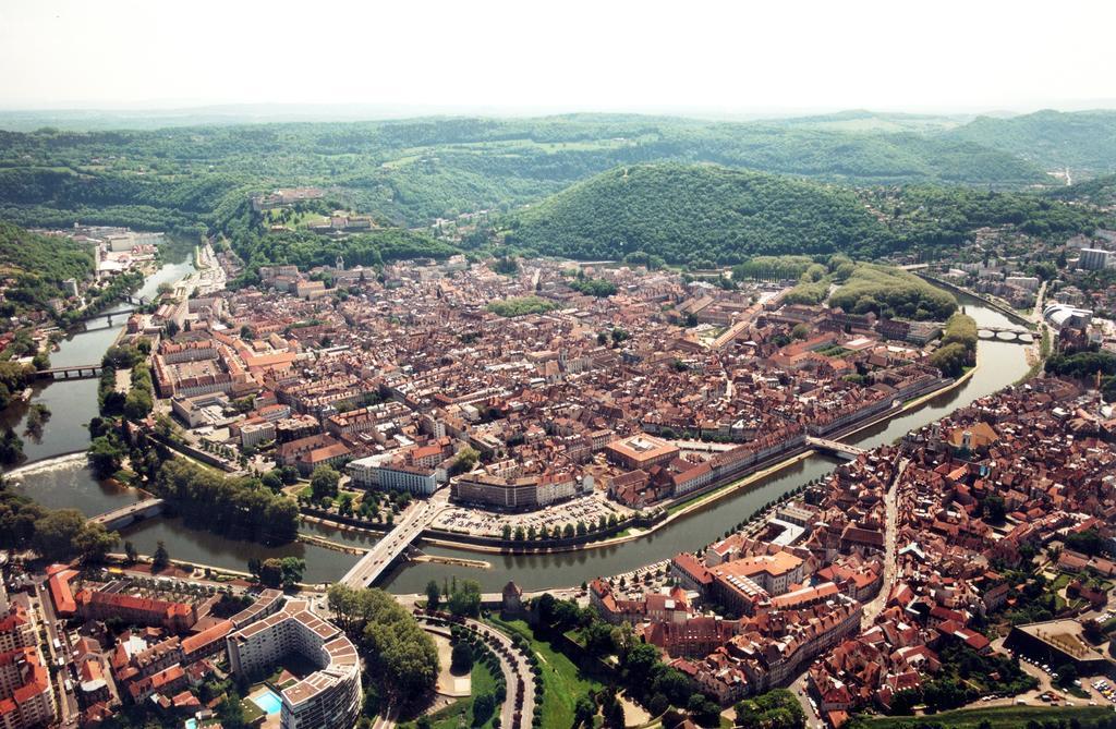 Mercure Besancon Parc Micaud - Hotel & Bar Esterno foto